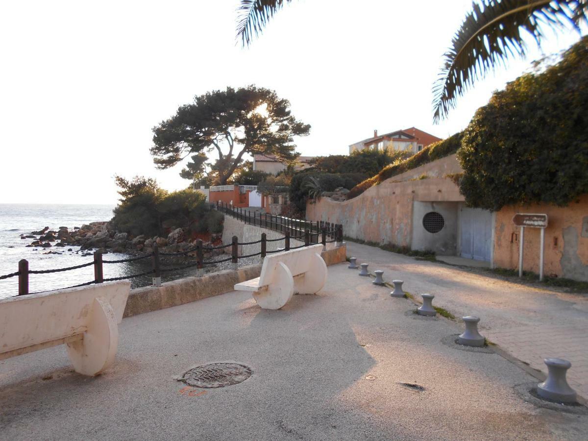 T2 Bord De Mer Au Calme Bandol Exterior photo